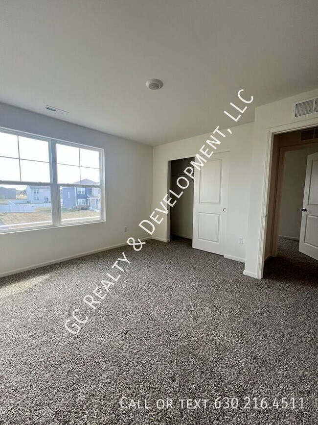 Building Photo - 3233 Lehman Crossing
