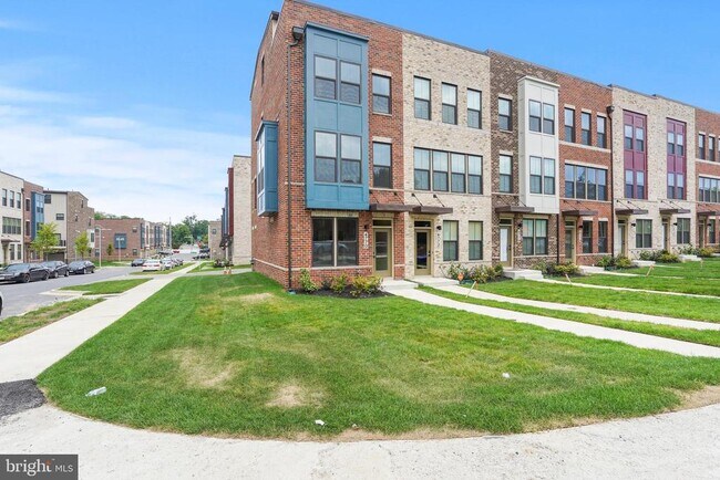 Building Photo - 4770 Towne Square Blvd