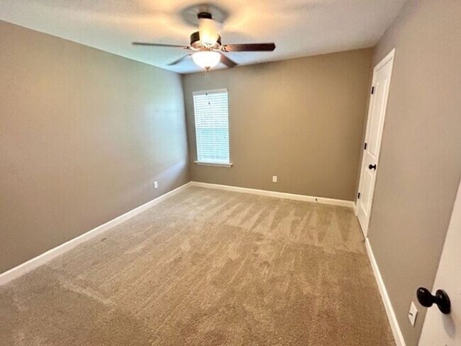 Building Photo - Now Leasing a 4 bedroom 2 bath home in May...