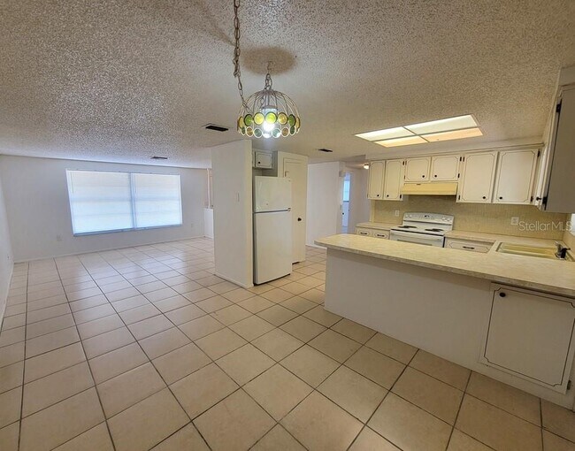 Building Photo - 7221 Stone Rd