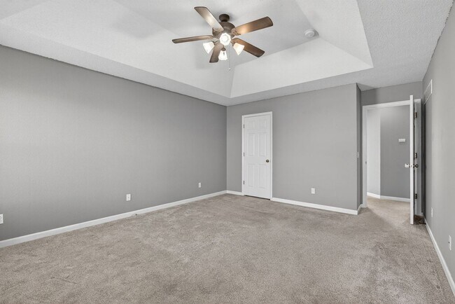 Building Photo - Beautiful 3 Bedroom, 3 Bath Single-Family Home in Wentzville