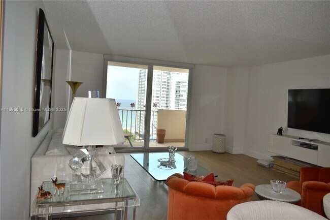 Building Photo - 1865 S Ocean Dr