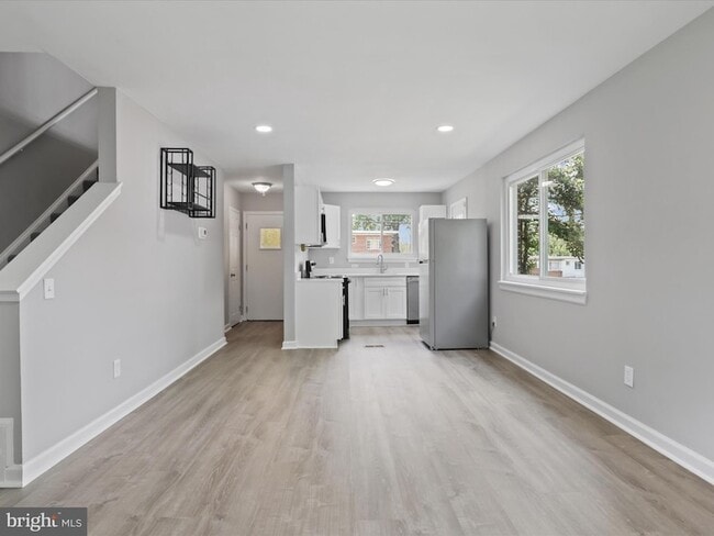 Building Photo - 5026 Roseld Ct