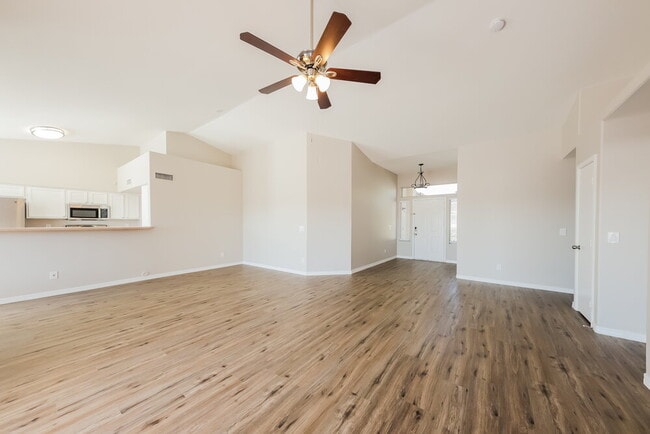 Building Photo - 15317 N 85th Ave