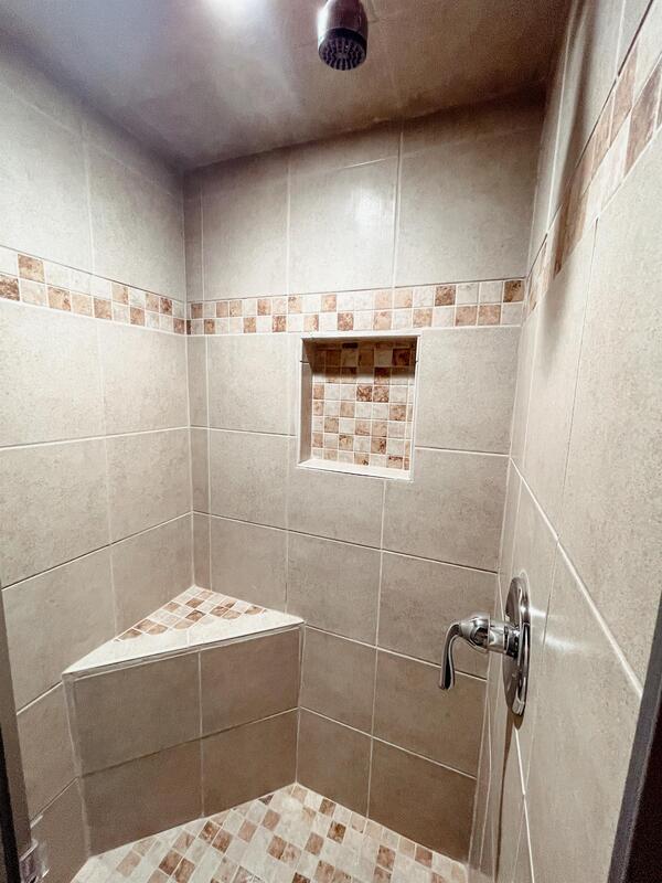 Building Photo - 528 Cypress Alley