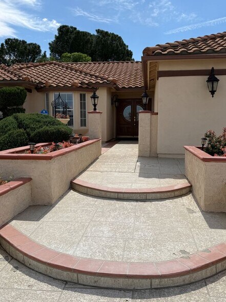 Building Photo - 2981 Peach Tree St