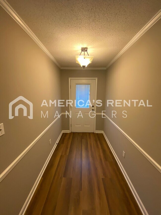 Building Photo - DEPOSIT PENDING!!! - Home for rent in Tuscaloosa! Available to View Now!