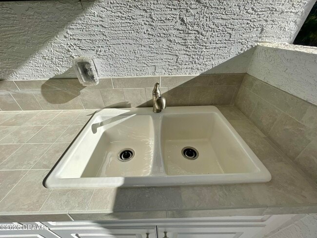 Building Photo - 437 Aquamarine Wy