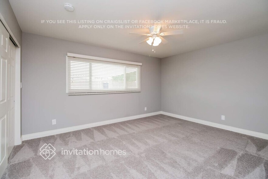 Building Photo - 1335 E Hermosa Dr
