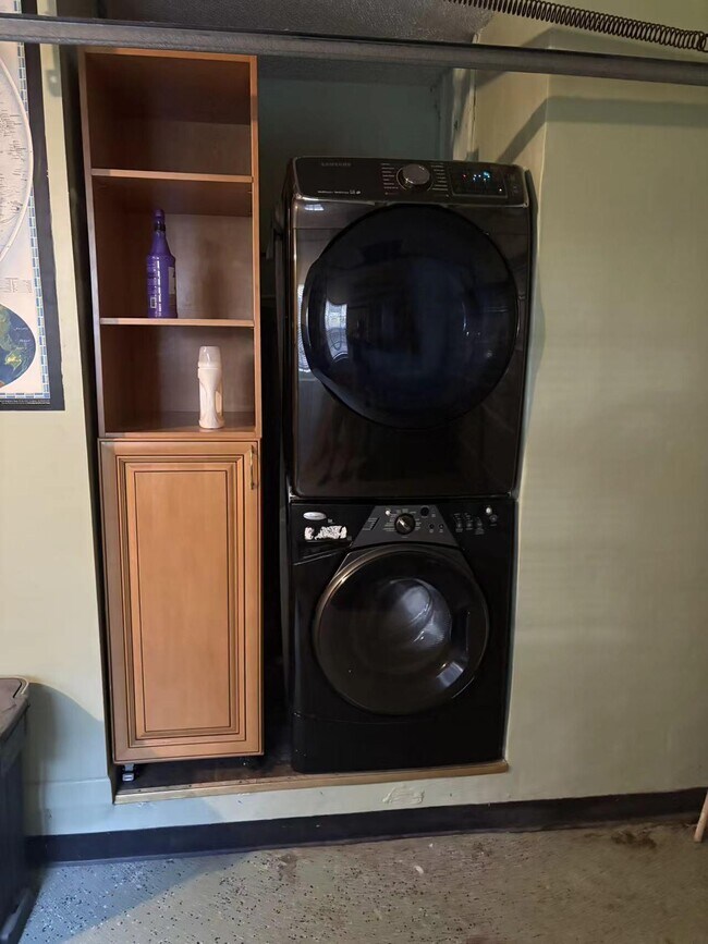 Building Photo - 11077 Longboat Dr