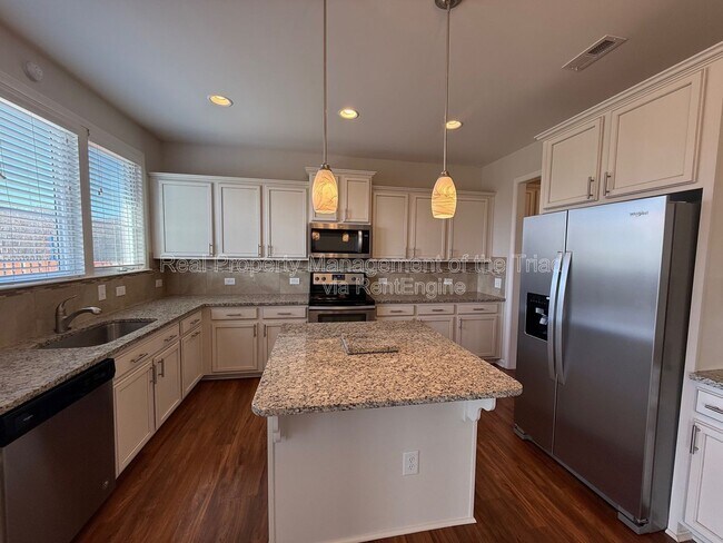 Building Photo - 5012 Shorthorn Way