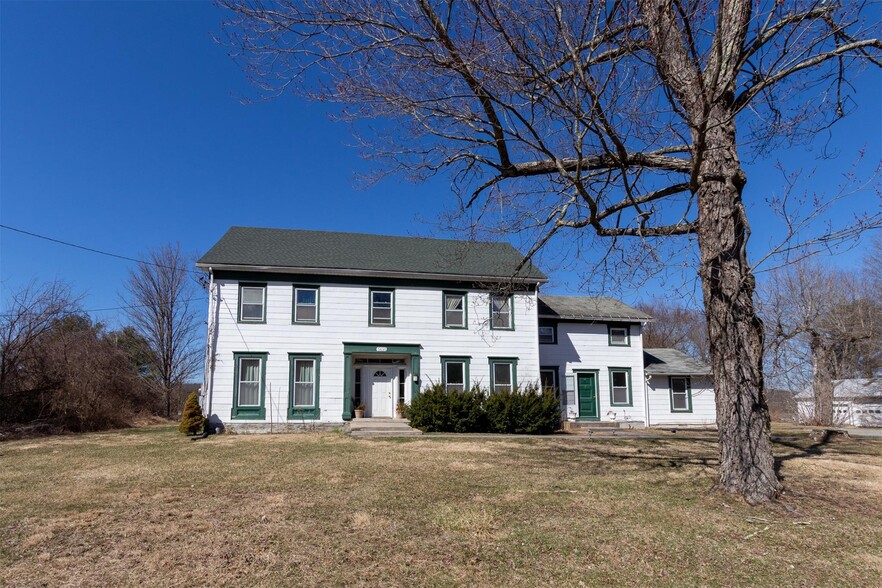 Building Photo - 5625-5639 NY-82