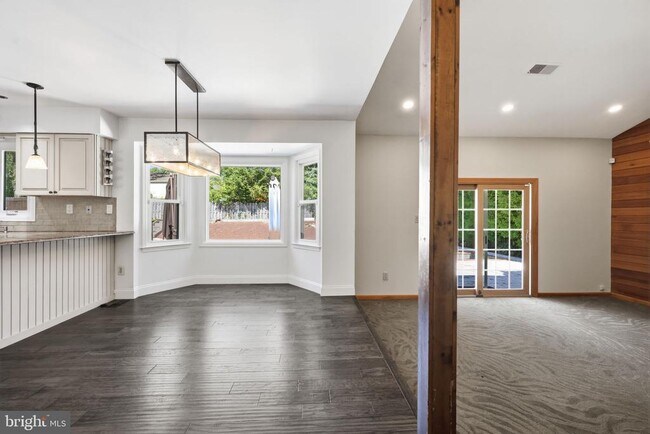 Building Photo - 1272 Knox Dr