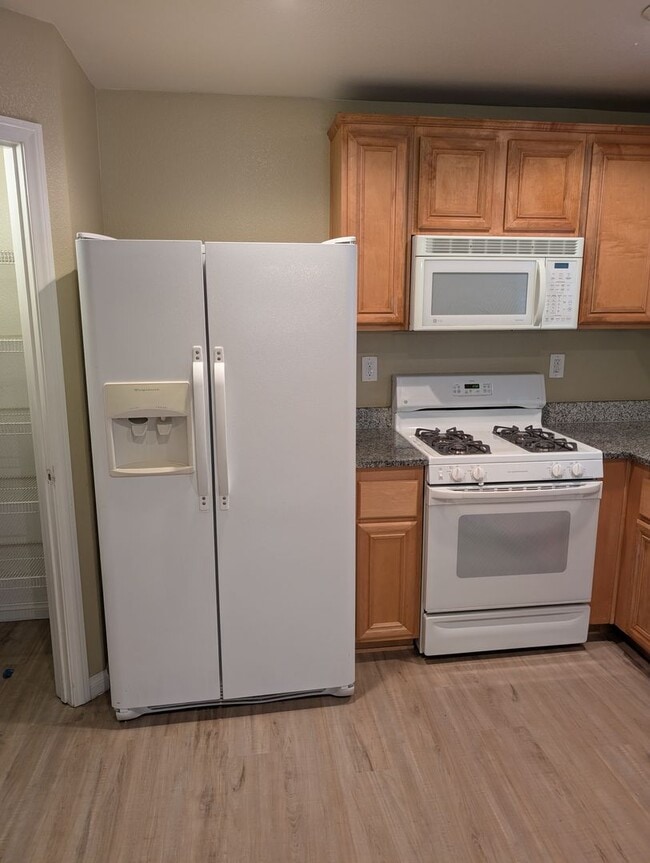 Building Photo - 7304 Camden Pine Ave