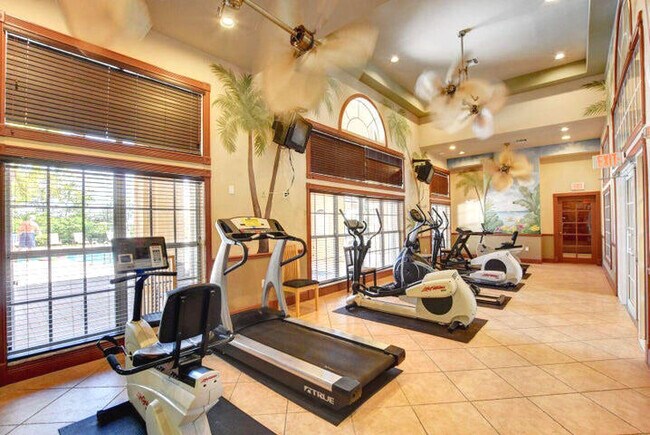 Building Photo - 1000 Scotia Dr