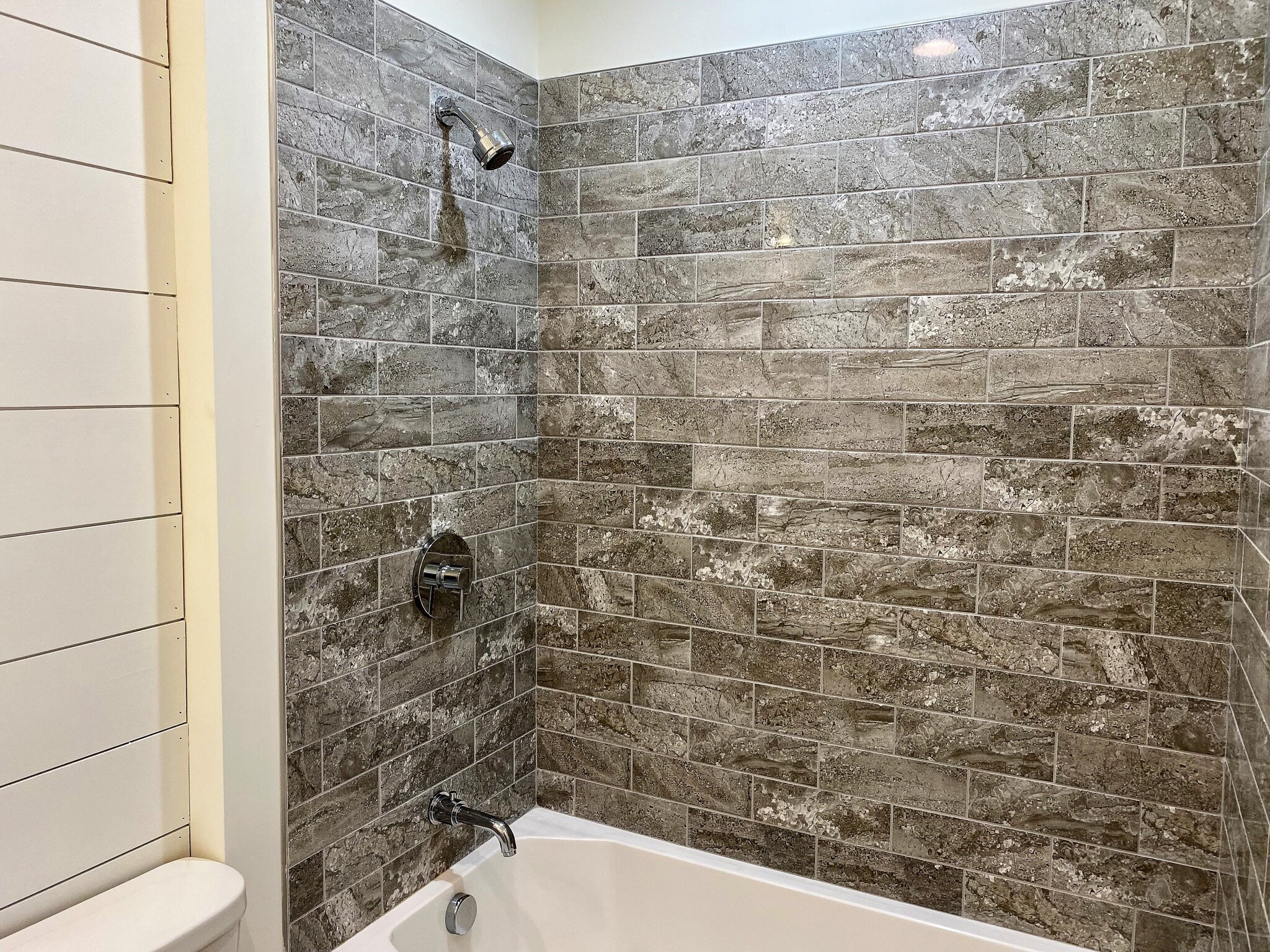 2nd Floor Bathroom - 152 Allison Way