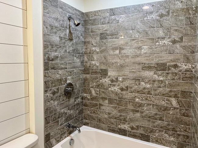 2nd Floor Bathroom - 152 Allison Way