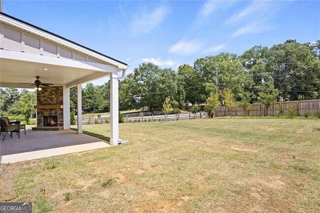 Building Photo - 213 Chiswick Lp