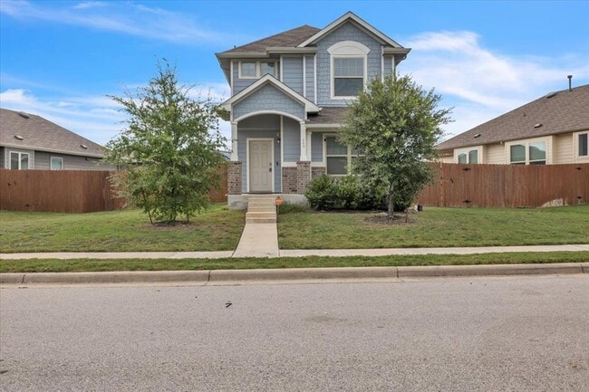 Primary Photo - 440 Star Thistle St