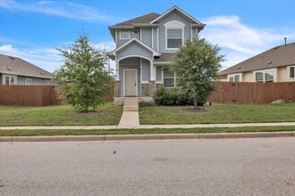 Building Photo - 440 Star Thistle St