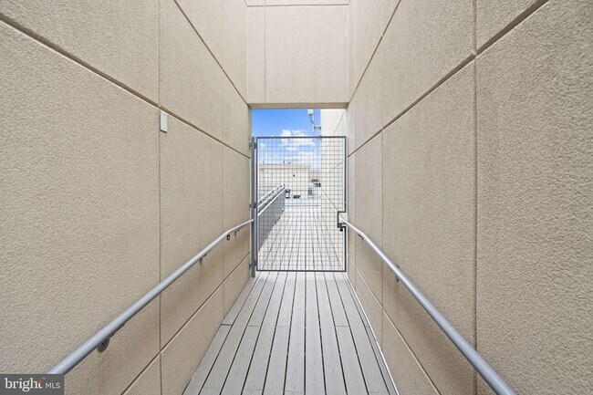 Building Photo - 555 Massachusetts Ave NW