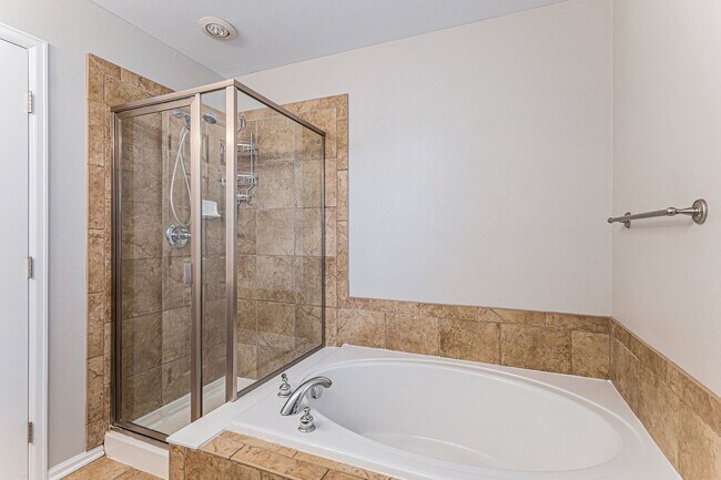 Building Photo - Single family 4 bed 3 bath for rent