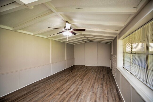 Building Photo - ** 4 Bed 2 Bath Located in Prattville ** C...