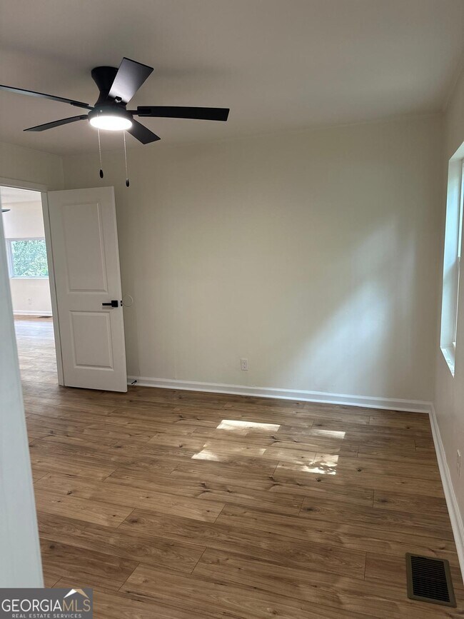 Building Photo - 3589 Orchard Cir