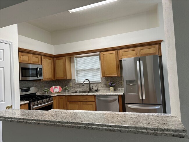 Building Photo - 14202 Misty Knoll Ct