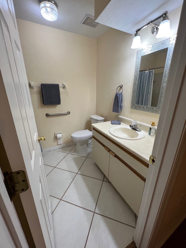 Building Photo - 3211 NW 103rd Dr