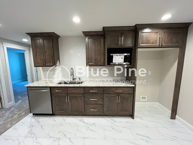 Building Photo - 6326 Ender Ln