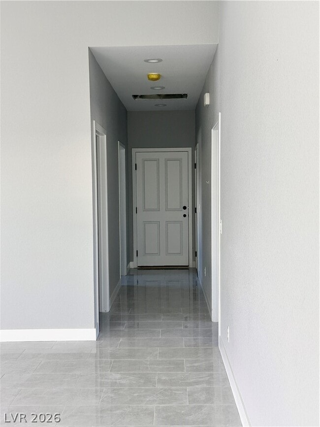 Building Photo - 2560 Bonano Ct