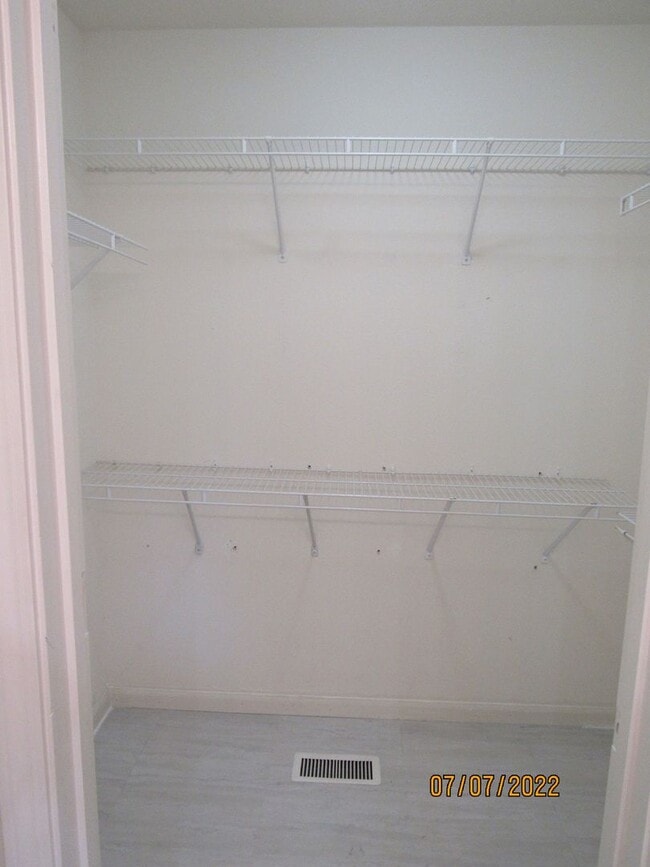 Building Photo - 3 bedroom house in Lake Ozark for rent