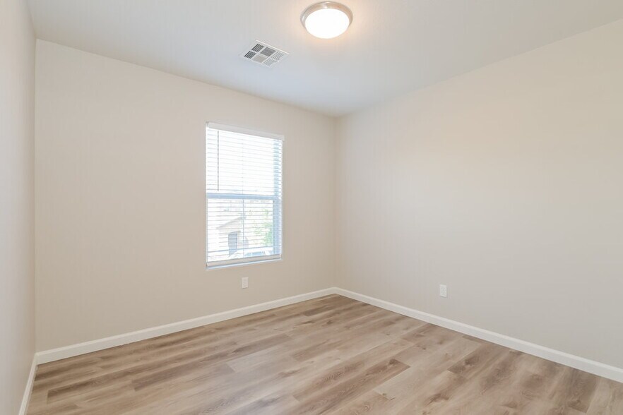 Building Photo - 59 Jewel Mine Ave