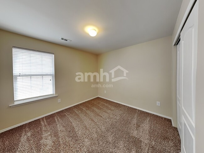 Building Photo - 14124 Holly Springs Dr