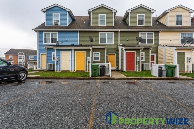 Building Photo - 4128 Orchard Ridge Blvd