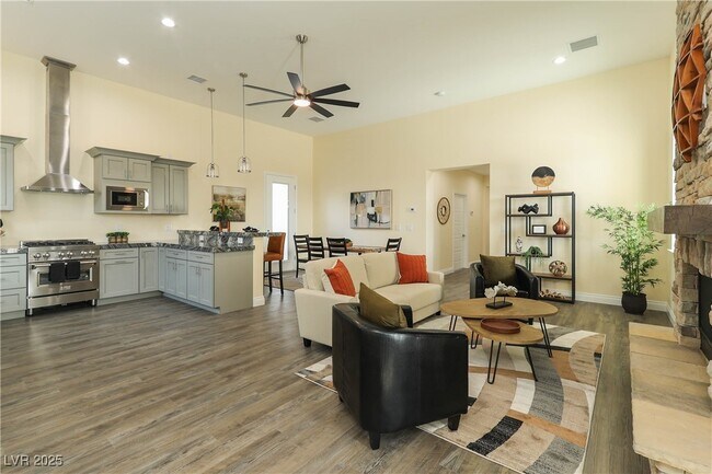 Building Photo - 1409 Denver St