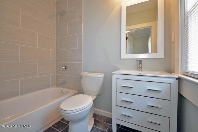 Building Photo - 54 Boston Ave