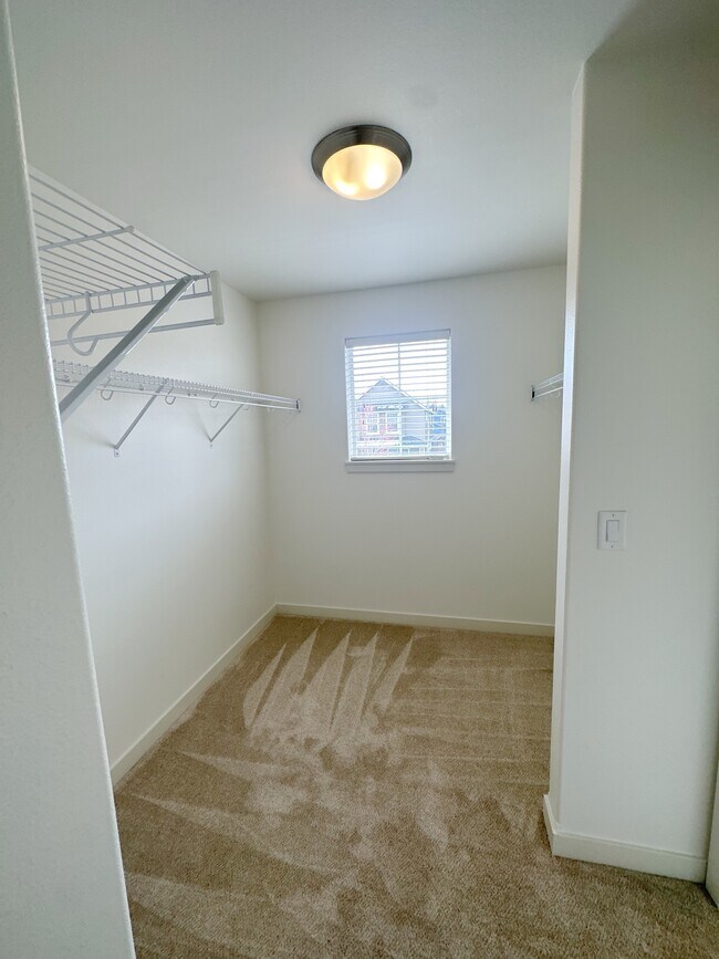 Building Photo - 20472 Del Coco Ct