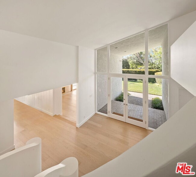 Building Photo - 650 N Tigertail Rd