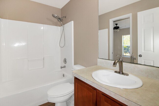 Building Photo - North Port Annual Home for Rent