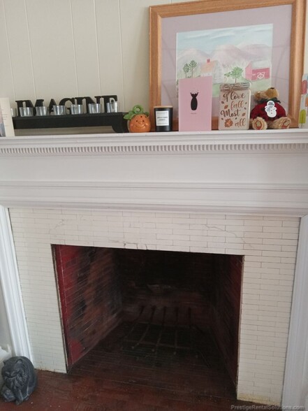 Primary Photo - 10 Pleasant St
