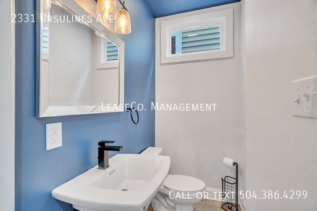 Building Photo - 2331 Ursulines Ave