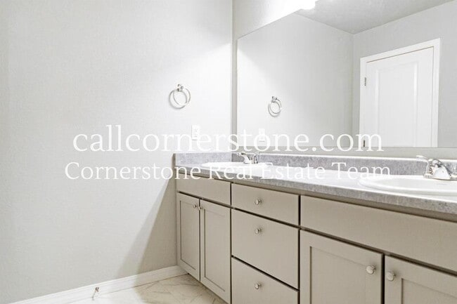 Building Photo - 4128 Samaritan Lp