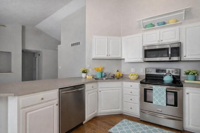 Building Photo - 8872 Richmond Rd