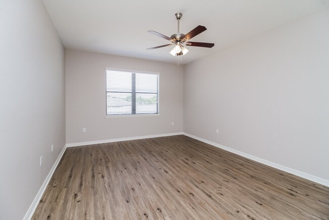 Building Photo - 4516 Manica Dr