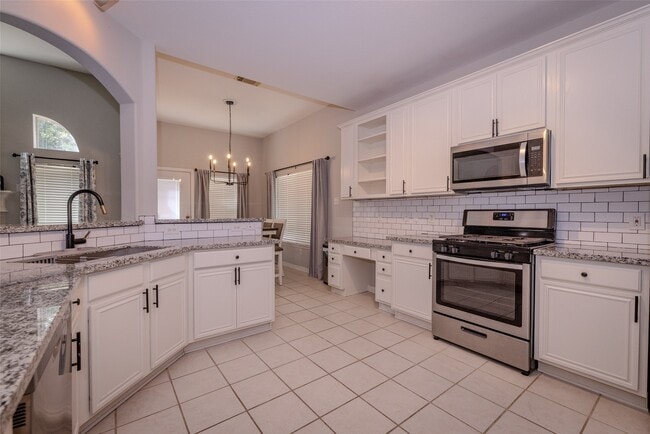 Building Photo - 21812 Grand Lancelot Dr