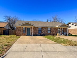 Building Photo - Charming 2 Bed, 1.5 Bath home in Keller