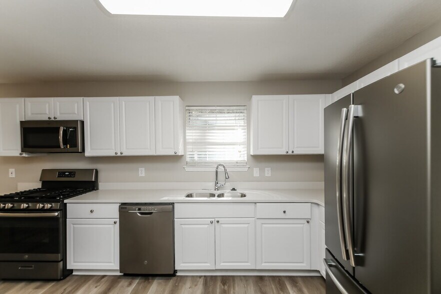 Building Photo - 3383 Waldrop Hills Ct