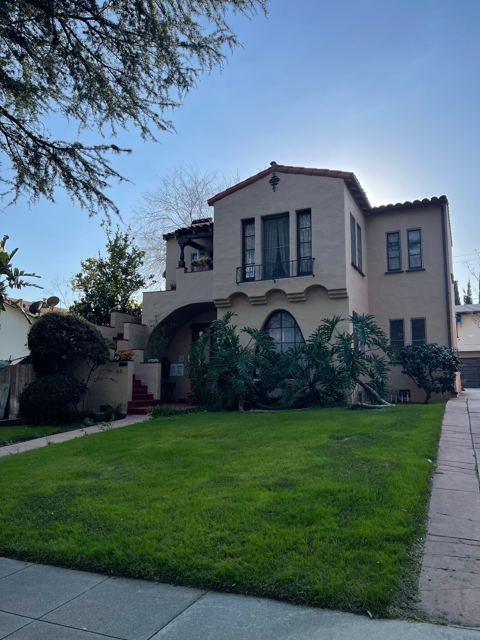 Front building/NOT FOR RENT - 1431 1/2 N Allen Ave